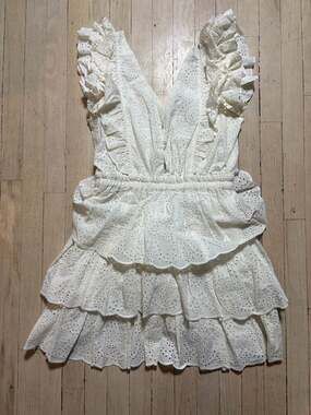 Love‎ The Label White Eyelet Ruffle Tiered Mini Dress